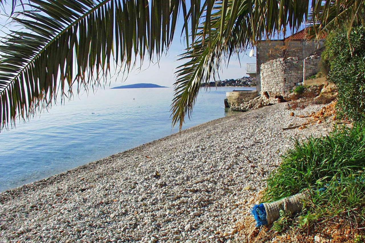 Apartments By The Sea Brist, Makarska - 11078 Exterior photo