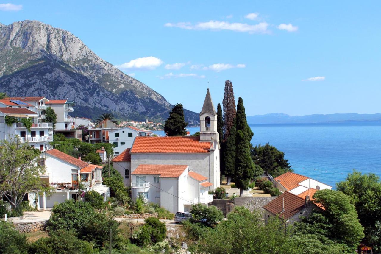 Apartments By The Sea Brist, Makarska - 11078 Exterior photo